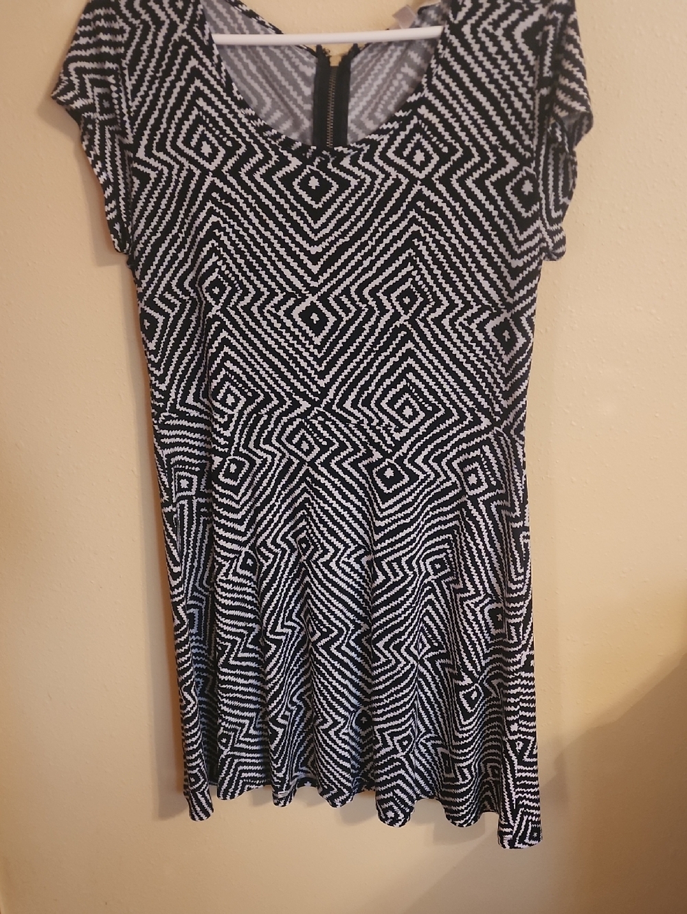 MICHAEL Michael Kors Black & White Geometric Fit-and-Flare Mini Dress